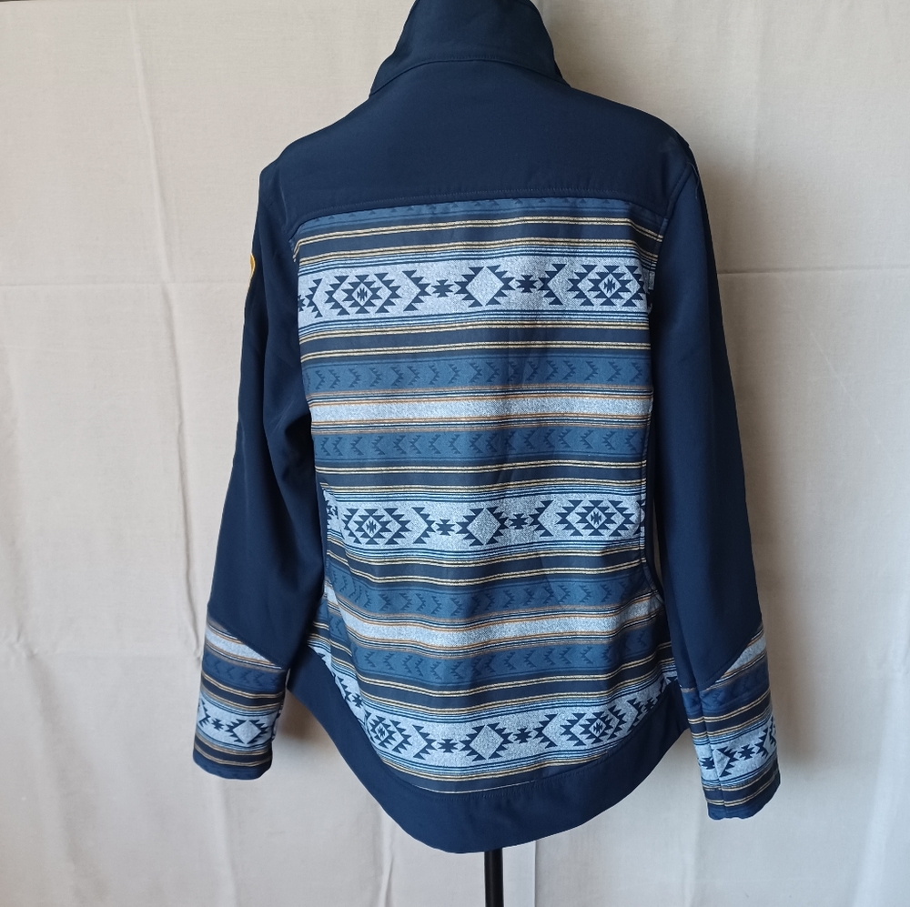 Cinch Women's Softshell Jacket - image 8